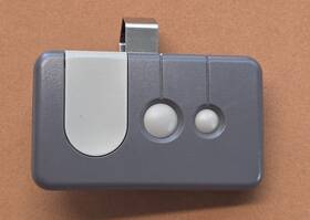 139.53879 102 1379 1a5247 Vintage Hbw Garage Door Opener Remote
