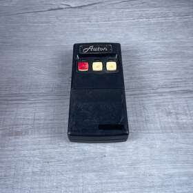 Aex8833 Auton Black Handheld 3-button Battery Operated Remote Garage Door Opener