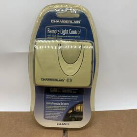 141c2311-2 Chamberlain Remote Light Control Cllad Turns Inside Lights On/off New