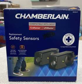 Ecs-1032 Chamberlain Safety Sensor Garage Door Opener - Brand New Green Side Only