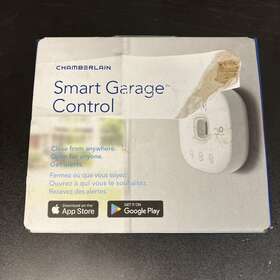 Myq-go401 Chamberlain Myq Wireless Smart Garage Hub And Controller - White