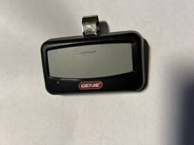 G1bt-r Genie Overhead Door Acscto 1 Replaced By Garage Remote