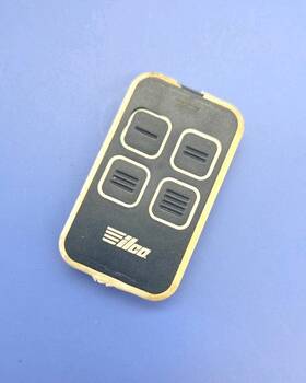 2afv3ez4u Ilco Ez-4u 4 Button Garage Door Remote Transmitter - Fcc Id