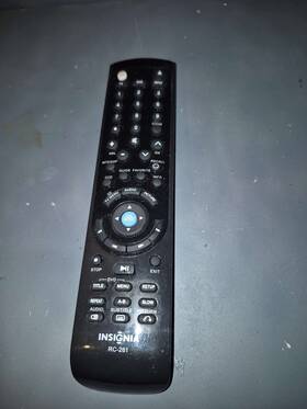Rc-261 Insignia Universal Remote Control Replacement Black Used