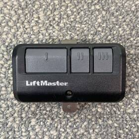 Hbw7964 Liftmaster 983max Used 3 Button Garage Door Opener Remote Fcc Id