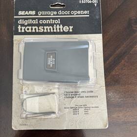 Sears 132a1812 Garage Door Opener Remote 512 Solid State Nos Unused Vintage