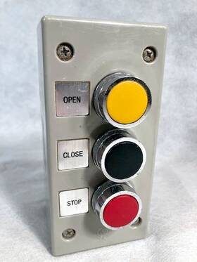 Yk Lr63663 Lr 63663 Commercial 3 Push-button Garage Gate Door Control Station Opener